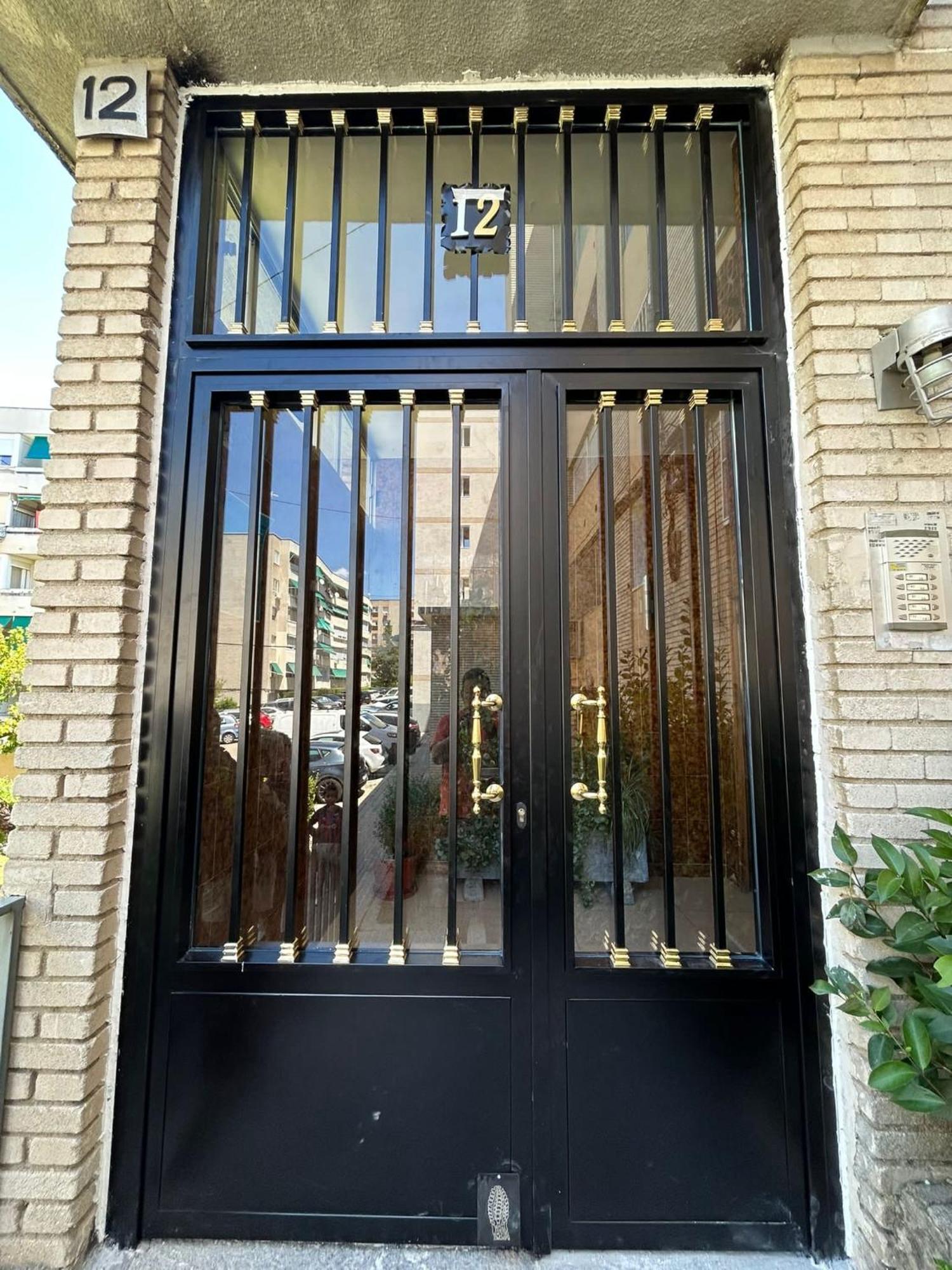 Ever House Ifema Mar De Cristal Madrid Exterior photo
