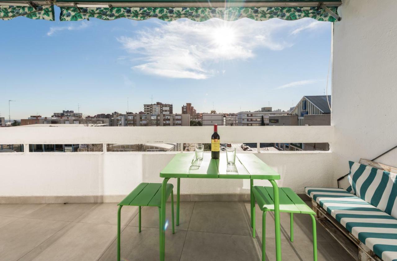 Ever House Ifema Mar De Cristal Madrid Exterior photo