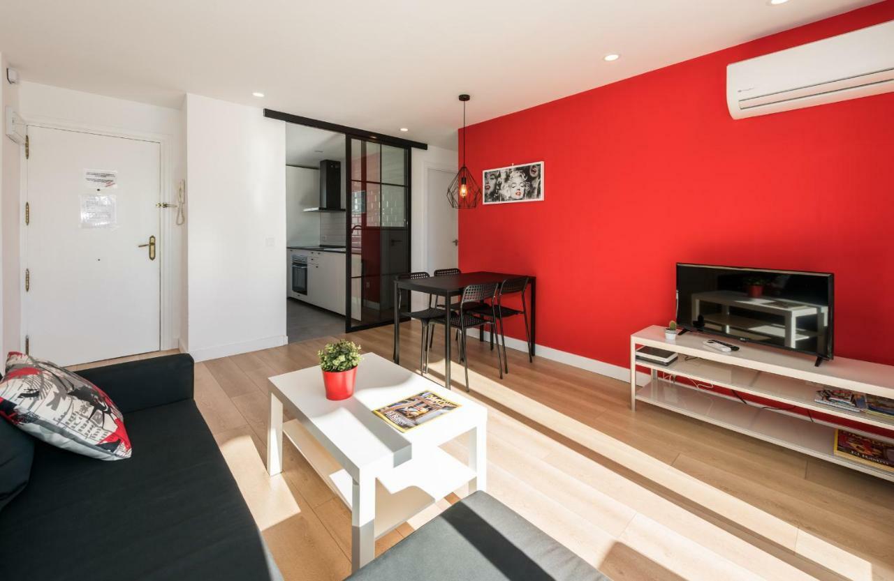 Ever House Ifema Mar De Cristal Madrid Exterior photo